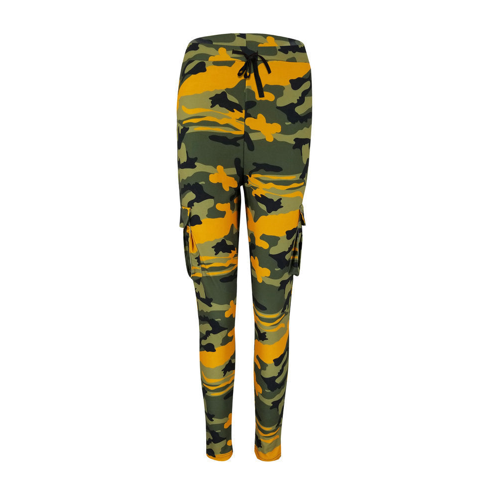 Pantalones casuales con estampado de camuflaje y reparación sexy para damas