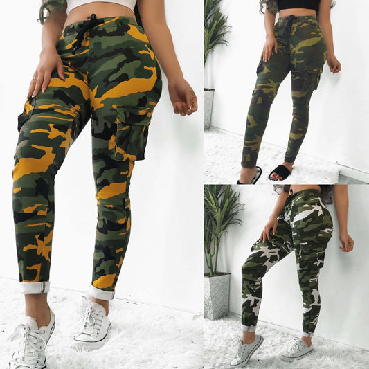 Pantalones casuales con estampado de camuflaje y reparación sexy para damas