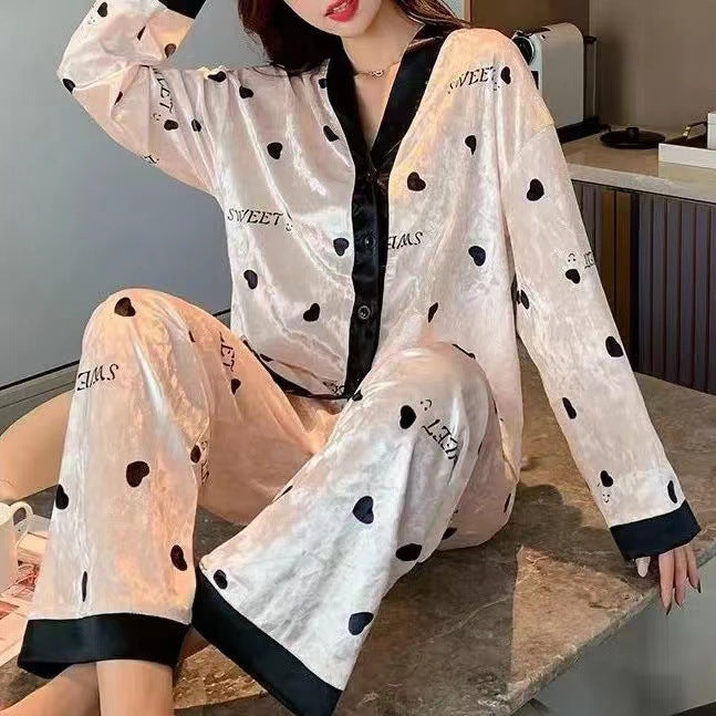 Women's Simple Printed Velvet Long Sleeves Trousers Pajamas Suit