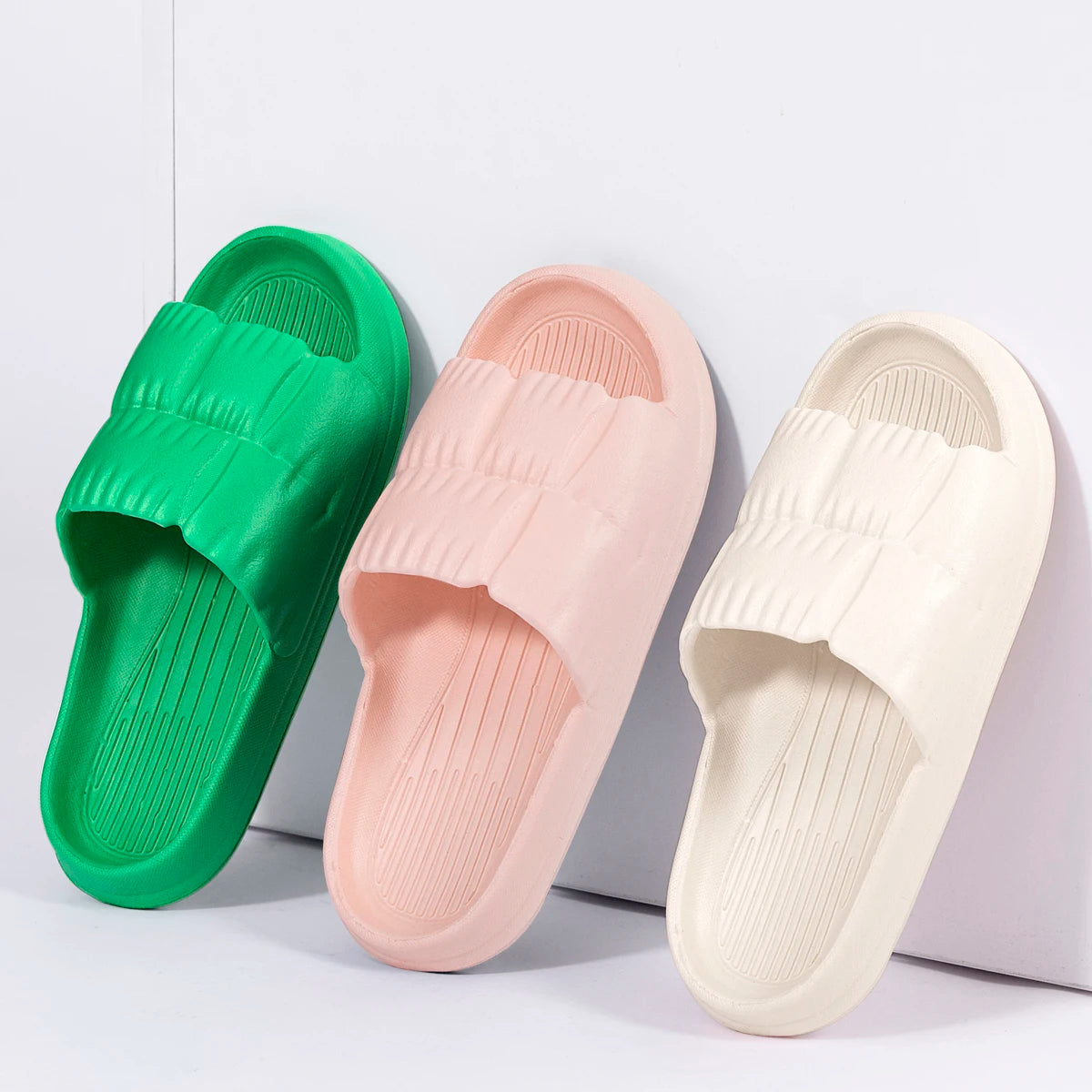 2023 Women Soft Sole Cloud Slippers Thick Platform Indoor Outdoor