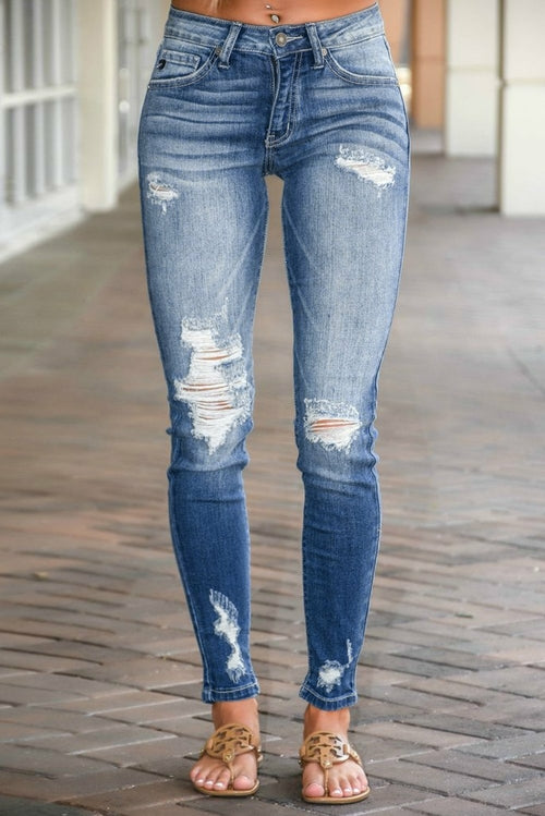 Jeans ajustados y desgastados para mujer